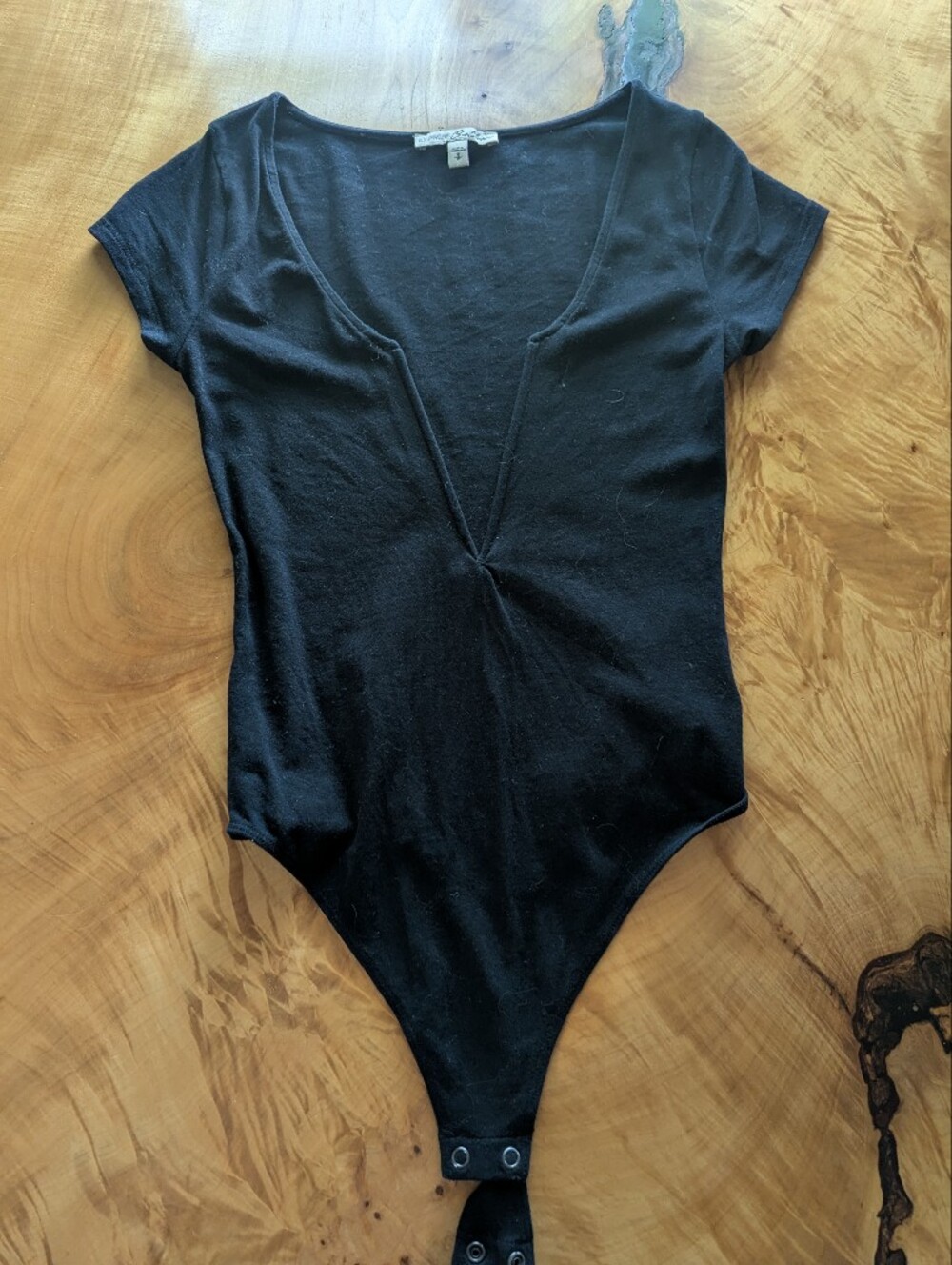 Express Black V-Neck Short Sleeve Snap Bodysuit